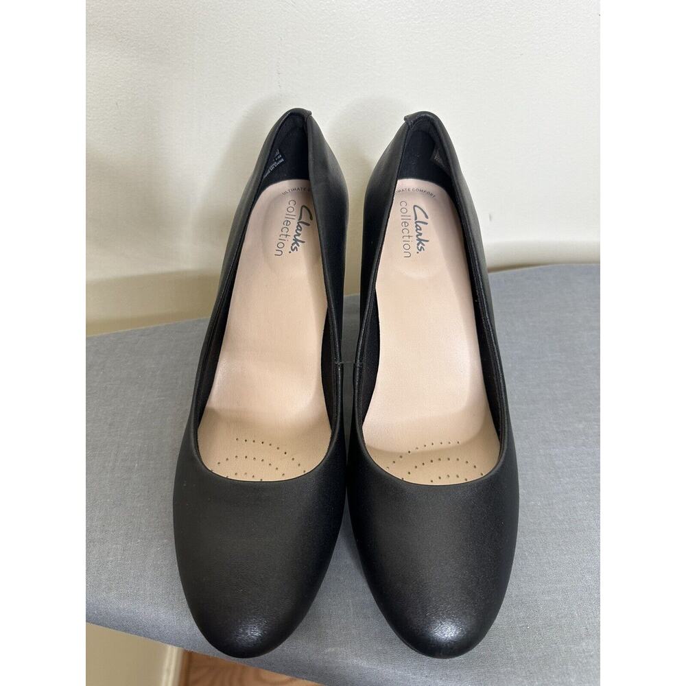 Clarks Ambyr Joy High-Heel Black Leather Satin Platform Pumps Size 9.5M Round - Picture 3 of 11